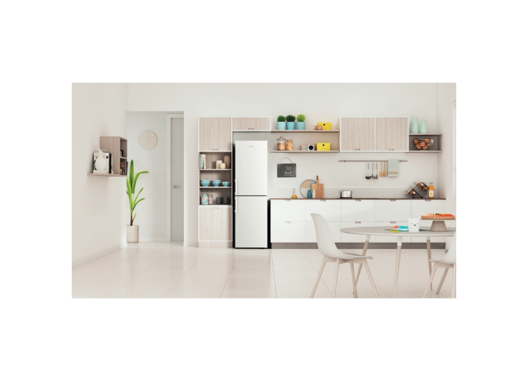 Fridge Freezers Indesit IB55 732 W Fridge Freezers Indesit IB55 732 W