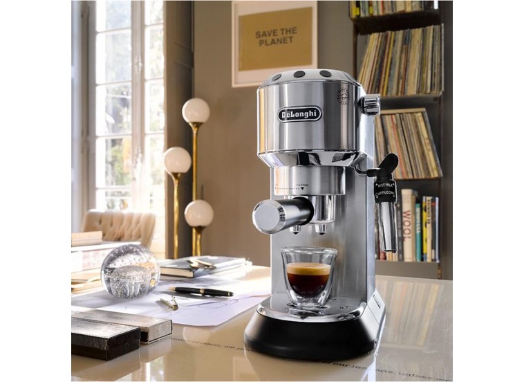 Μηχανή Espresso DeLonghi EC685.M DEDICA Μηχανή Espresso DeLonghi EC685.M DEDICA