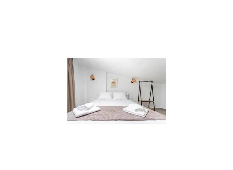 White & Beige Elegance White & Beige Elegance