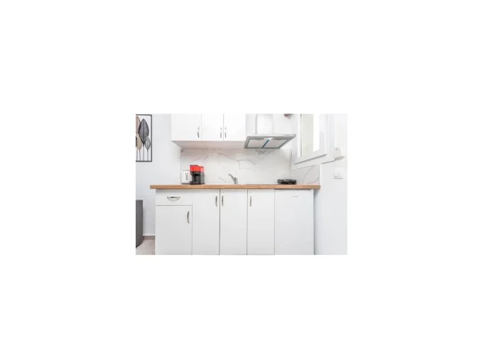 White & Beige Elegance 